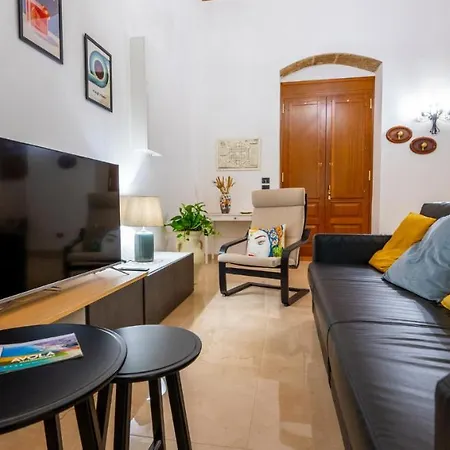 Dimore Anna Maria -il Magazzino- *